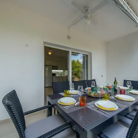 Klara Holiday home *